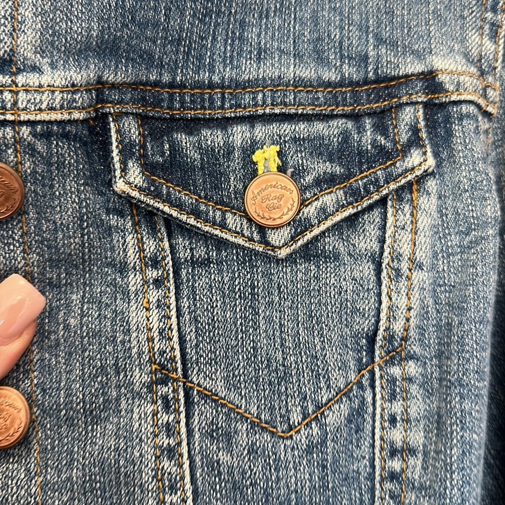 American Rag Cropped Denim Jacket - Picture 4 of 5